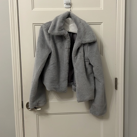 Fluffy grey superdown jacket! Never worn! - Picture 4 of 4